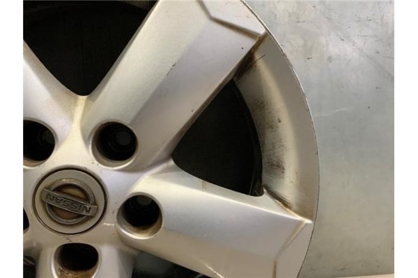 Recambio de llanta para nissan qashqai j10 2.0 acenta 4x2 referencia OEM IAM D0300JD010  