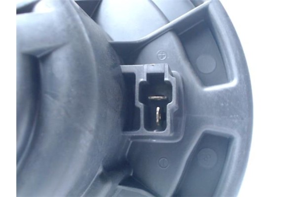 Recambio de motor calefaccion para toyota corolla verso (e12) 2.0 d4d referencia OEM IAM 0160700610 0130101601 