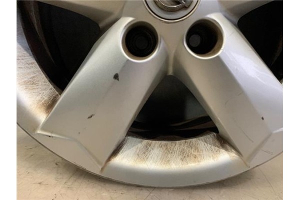 Recambio de llanta para nissan qashqai j10 2.0 acenta 4x2 referencia OEM IAM D0300JD010  