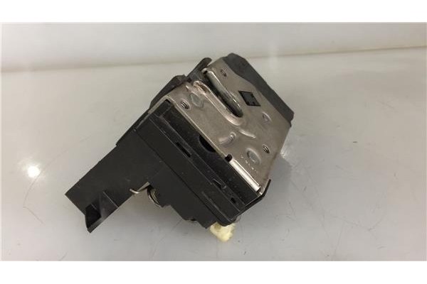 Recambio de cierre electromagnetico delantero derecho para opel zafira b 1.9 enjoy referencia OEM IAM 13210749 QG 