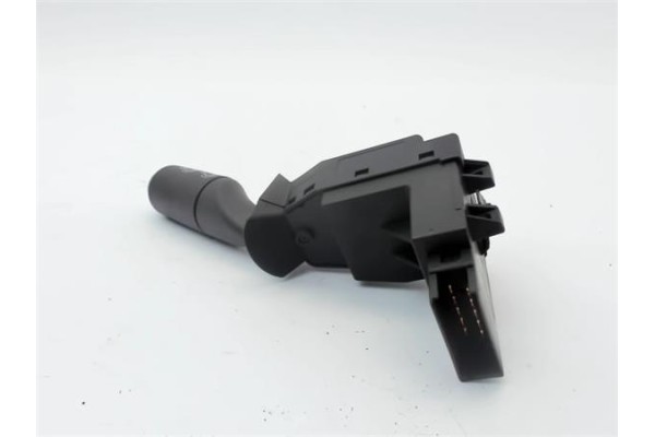 Recambio de mando limpiaparabrisas para smart fortwo coupe 0.8 fortwo coupe cdi (33kw) (451.300) referencia OEM IAM A4515450410 