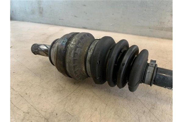 Recambio de palier delantero izquierdo para opel astra h gtc 1.4 referencia OEM IAM 93169650  