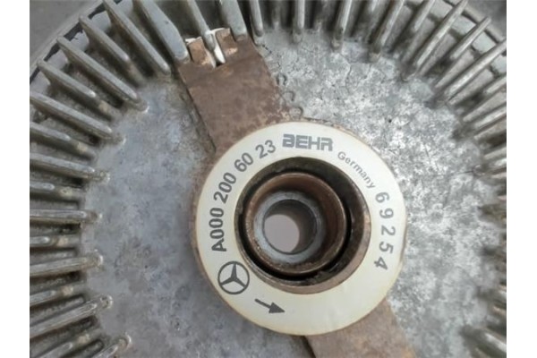 Recambio de ventilador viscoso para mercedes-benz vito furgón (639) 2.1 111cdi referencia OEM IAM A0002006023 69254 A0002004923 