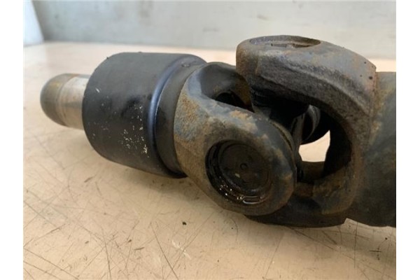 Recambio de cardan trasero para nissan vanette cargo (hc23) 2.3 d referencia OEM IAM 370007C003  