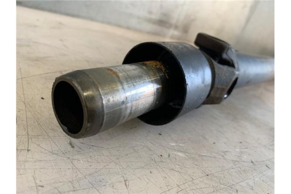 Recambio de cardan trasero para nissan vanette cargo (hc23) 2.3 d referencia OEM IAM 370007C003  