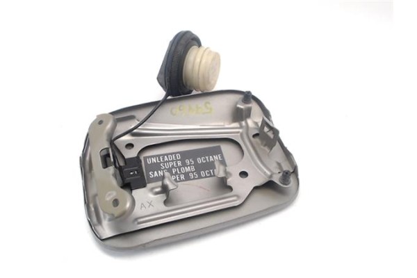 Recambio de tapa exterior combustible para nissan micra (k12e) 1.2 16v referencia OEM IAM 78830AX005   Recambio de tapa exterior combustible para nissan micra (k12e) 1.2 16v referencia OEM IAM 78830AX005