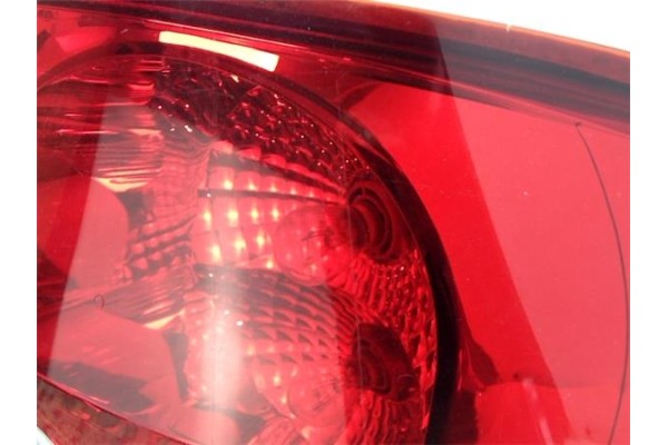 Recambio de piloto trasero derecho para hyundai getz (tb) referencia OEM IAM 92402-1CXX  