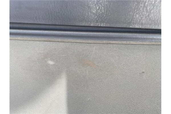 Recambio de bandeja trasero para hyundai santamo referencia OEM IAM 85601M2000AQ  