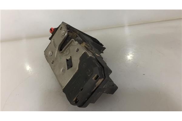 Recambio de cierre electromagnetico trasero derecho para opel zafira b 1.9 enjoy referencia OEM IAM 13210739 PW  Recambio de cierre electromagnetico trasero derecho para opel zafira b 1.9 enjoy referencia OEM IAM 13210739 PW