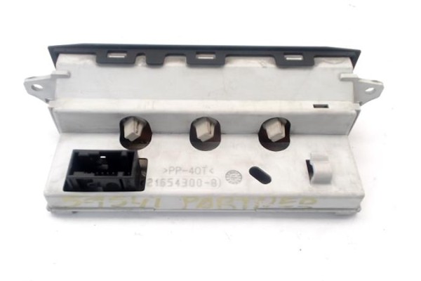 Recambio de display para peugeot partner furgón (5) 1.9 d referencia OEM IAM 6155R3 9642824677 