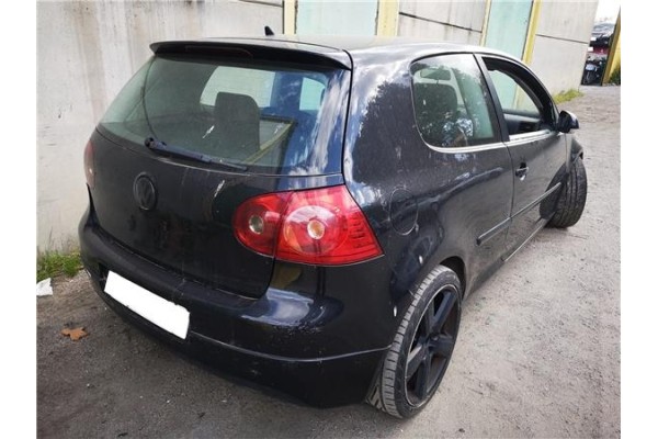 volkswagen golf v berlina (1k1) del año 2005