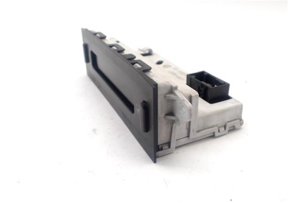 Recambio de display para peugeot partner furgón (5) 1.9 d referencia OEM IAM 6155R3 9642824677 