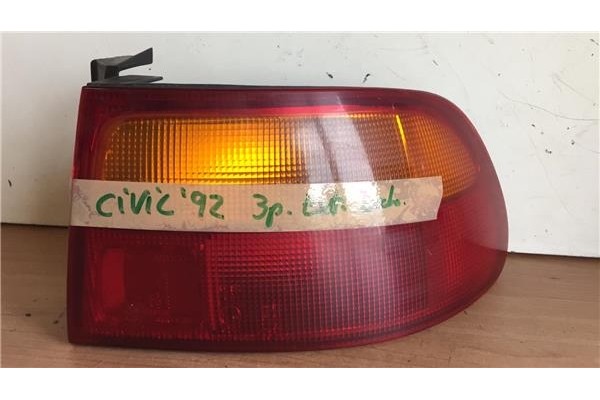 Recambio de piloto trasero derecho para honda civic iv hatchback (eg) 1.3 16v (eg3) referencia OEM IAM 0431120   Recambio de piloto trasero derecho para honda civic iv hatchback (eg) 1.3 16v (eg3) referencia OEM IAM 0431120