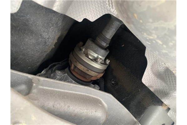 Recambio de cardan trasero para jaguar f-pace 2.0 r-sport awd referencia OEM IAM T4A1868 HK834365EB 