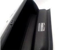 Recambio de tapa guantera para toyota auris (e15) 2.0 d-4d referencia OEM IAM 5555002130B0  