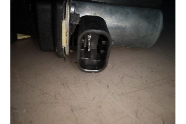 Recambio de elevalunas electrico delantero izquierdo para fiat 500 1.3 d multijet referencia OEM IAM   