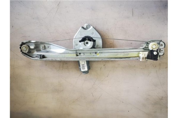 Recambio de elevalunas electrico trasero izquierdo para renault clio iii 1.5 dci (br17, cr17) referencia OEM IAM   