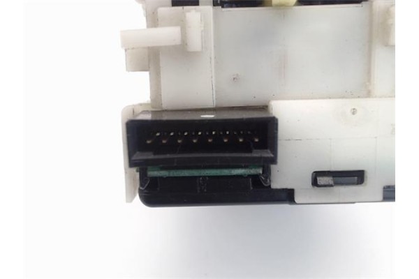 Recambio de mando intermitencia para nissan nv200 /evalia (m20/m) 1.5 nv200 furgón comfort referencia OEM IAM 25540EM06E 14425 