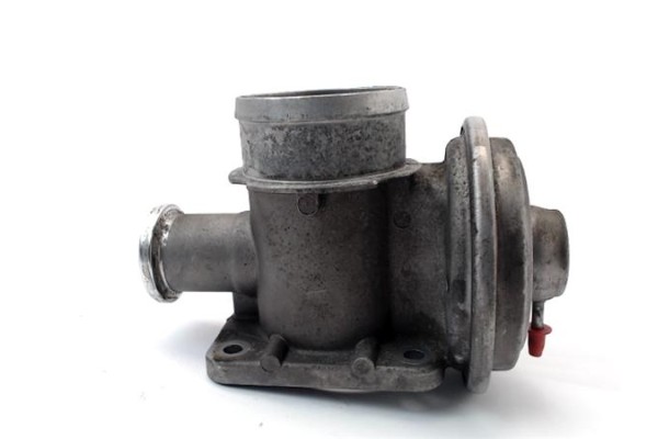 Recambio de egr para bmw serie 5 berlina (e39) 3.0 530d referencia OEM IAM 7785452  7785789 , BMW