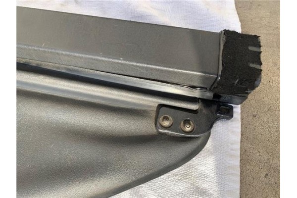 Recambio de bandeja trasero para hyundai santamo referencia OEM IAM 85601M2000AQ  
