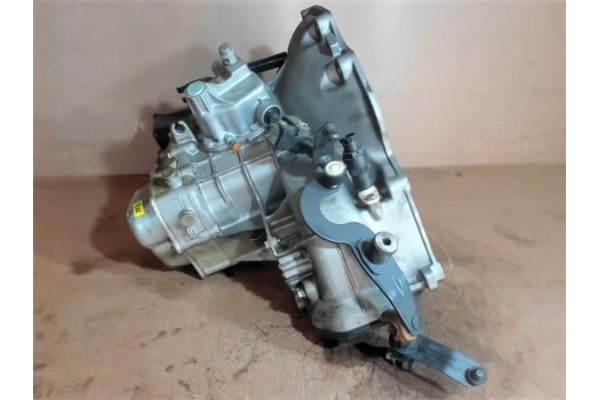 Recambio de caja cambios manual para opel corsa c 1.4 blue line referencia OEM IAM A10962W418  