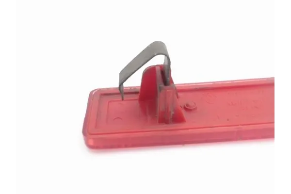 Recambio de reflectante paragolpes trasero para nissan nv200 /evalia (m20/m) 1.5 nv200 furgón comfort referencia OEM IAM 7700353