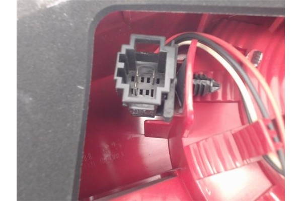 Recambio de piloto porton trasero izquierdo para seat altea xl (5p5) referencia OEM IAM 5P8945093D 13405B 