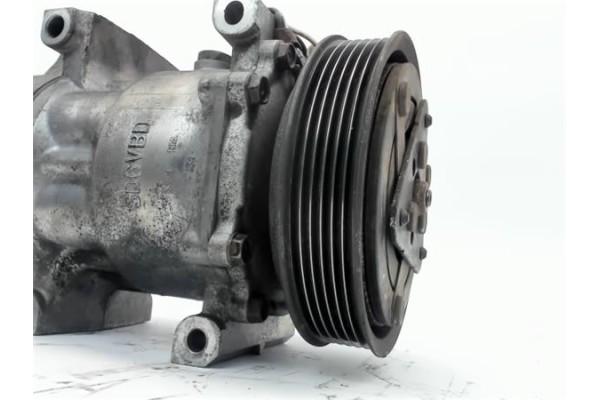 Recambio de compresor aire acond. para renault clio ii fase i (b/cb0) 1.9 1.2 16v alize referencia OEM IAM 7700111235 1417D 7701