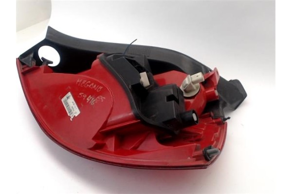 Recambio de piloto trasero izquierdo para renault megane ii berlina 5p 1.5 confort authentique referencia OEM IAM 8200413214  