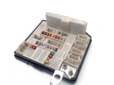 Recambio de caja fusibles/rele para renault megane ii berlina 5p 1.5 confort authentique referencia OEM IAM 8200481866  