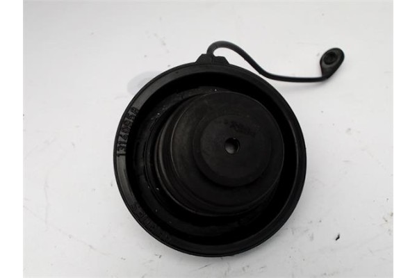 Recambio de tapon combustible para opel astra h berlina 1.7 cdti referencia OEM IAM 13140958  