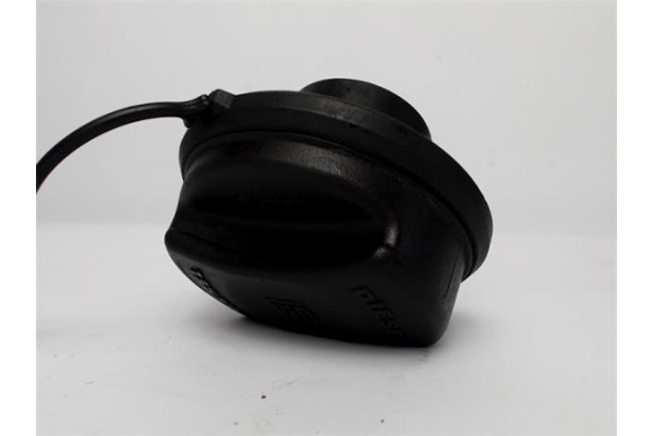 Recambio de tapon combustible para opel astra h berlina 1.7 cdti referencia OEM IAM 13140958  