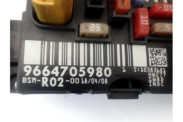 Recambio de caja fusibles/rele para citroen c4 picasso 2.0 sx referencia OEM IAM 9664705980  