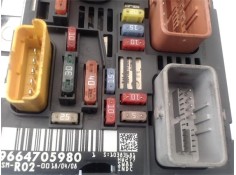 Recambio de caja fusibles/rele para citroen c4 picasso 2.0 sx referencia OEM IAM 9664705980  