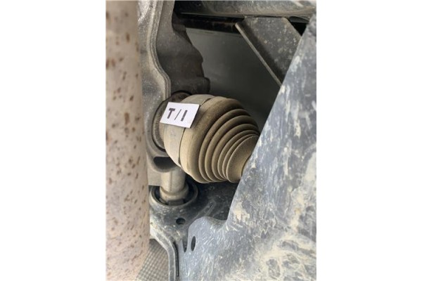 Recambio de palier trasero izquierdo para jaguar f-pace 2.0 r-sport awd referencia OEM IAM T4A1810  