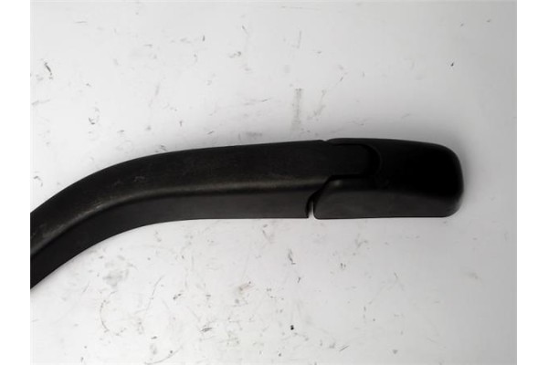 Recambio de brazo limpiaparabrisas trasero para honda jazz (gd1/5) 1.3 referencia OEM IAM 76740SAA004  