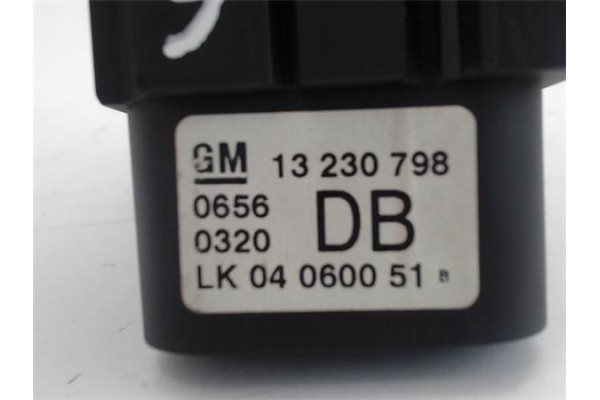Recambio de mando de luces para opel vectra c berlina referencia OEM IAM 13230798DB LK04060051 