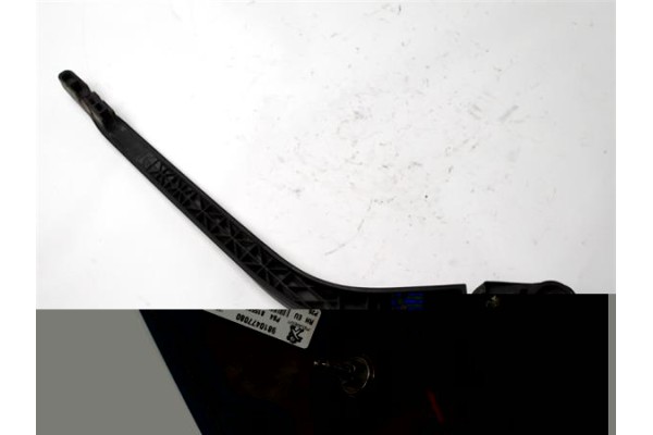 Recambio de brazo limpiaparabrisas trasero para honda jazz (gd1/5) 1.3 referencia OEM IAM 76740SAA004  