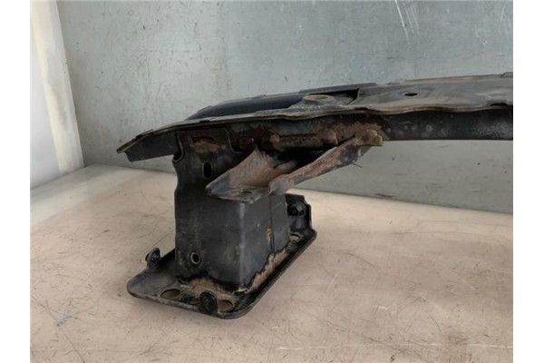 Recambio de refuerzo paragolpes para ford fiesta vi 1.25 referencia OEM IAM 8V5117K876BJ  