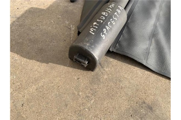 Recambio de bandeja trasero para mitsubishi space star (dg0) referencia OEM IAM MR773386  