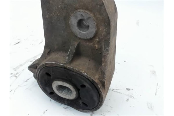Recambio de soporte motor para opel corsa d 1.4 sport referencia OEM IAM 468646740  