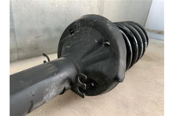 Recambio de amortiguador delantero derecho para volkswagen golf iv berlina (1j1) 1.8 t referencia OEM IAM 1J0512011AJ 1J0411105A