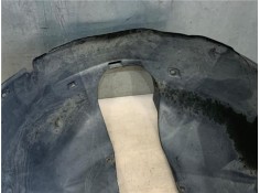 Recambio de protector pase rueda delantero izquierdo para peugeot 207 1.4 confort referencia OEM IAM 7136Y6  