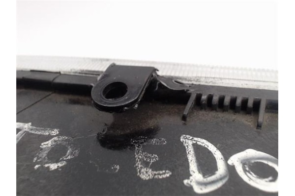 Recambio de faro delantero izquierdo para seat toledo (1l) referencia OEM IAM 1L0941017C  