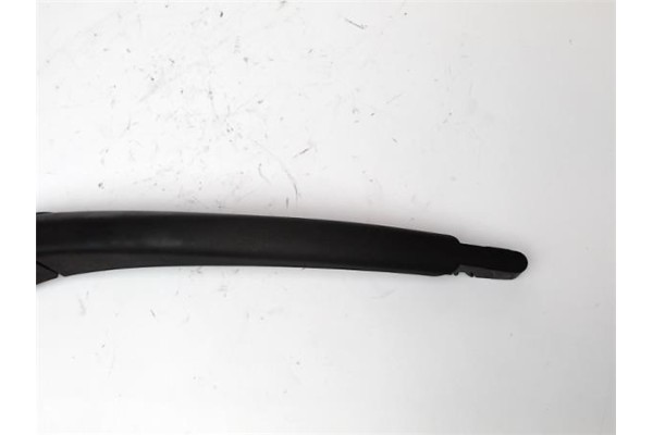 Recambio de brazo limpiaparabrisas trasero para renault clio iii 1.5 dci (br17, cr17) referencia OEM IAM 8200213059  