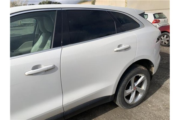 Recambio de puerta trasero izquierda para jaguar f-pace 2.0 r-sport awd referencia OEM IAM T4A1371 HK8324631AA 