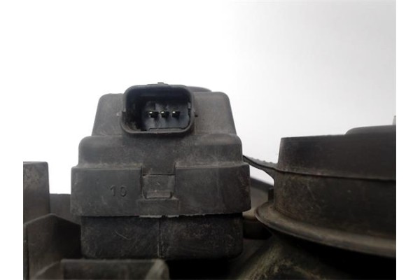 Recambio de faro delantero izquierdo para citroen berlingo 2.0 hdi referencia OEM IAM 6204P6  