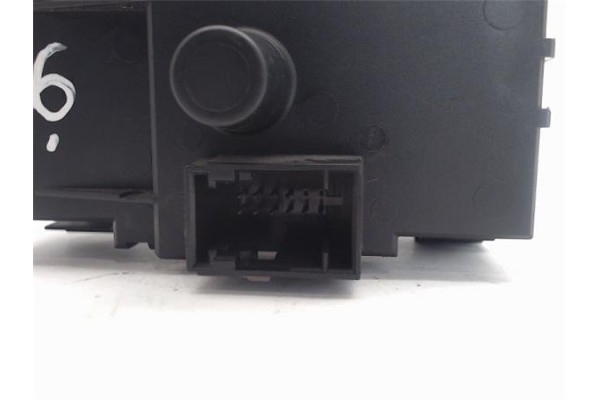 Recambio de mando de luces para bmw serie 1 berlina (e81/e87) referencia OEM IAM 693279402  