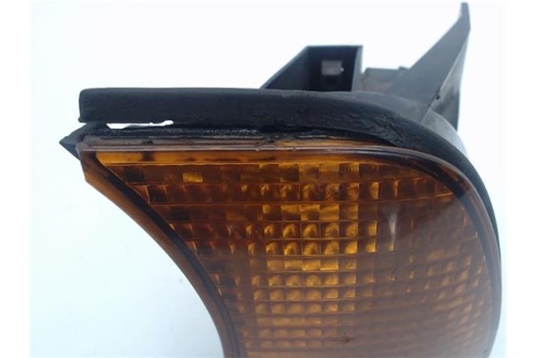 Recambio de intermitente delantero izquierdo para bmw serie 5 berlina (e34) referencia OEM IAM 1384033 155041 