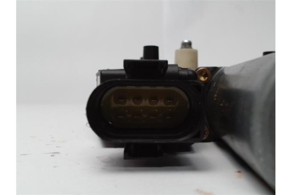 Recambio de motor elevalunas delantero izquierdo para audi a3 (8l) referencia OEM IAM 119024113  